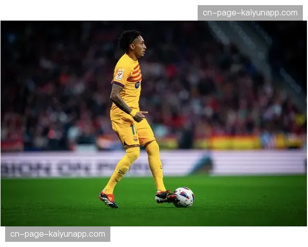 瑞士轮新赛制考验战术适应性 高压逼抢成豪门共同选择网页